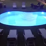 Casa *