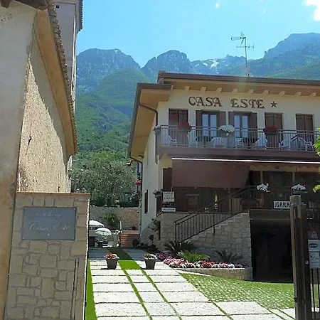 Casa Отель Бренцоне-суль-Гарда
