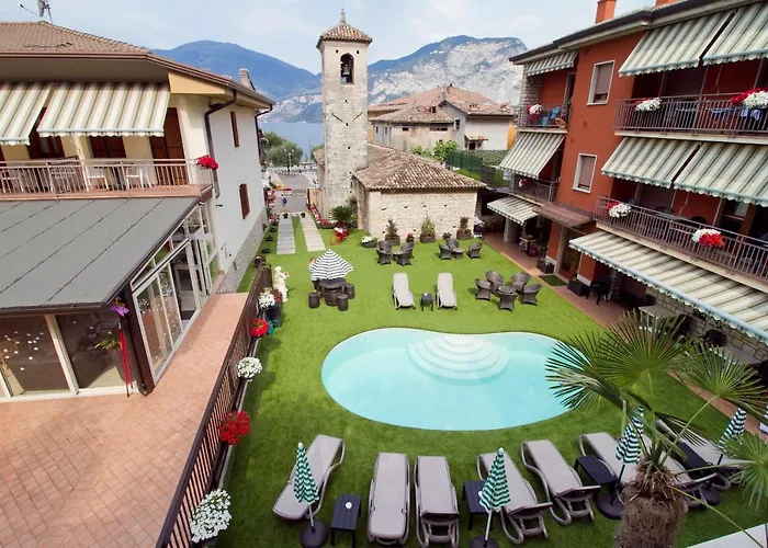 Casa 브렌조네 술 가르다