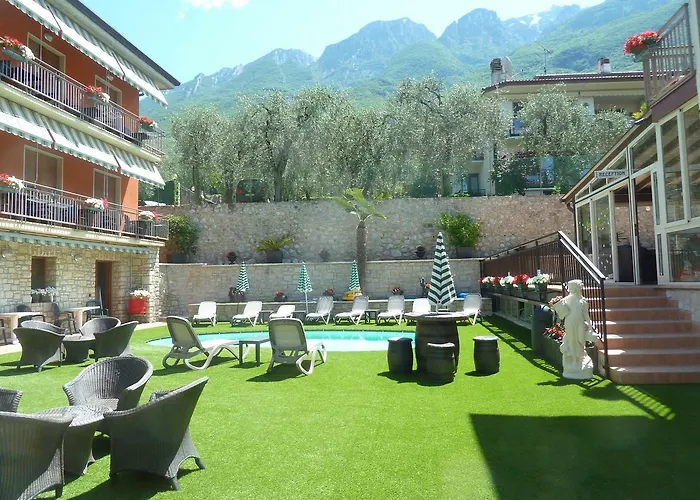 Casa 브렌조네 술 가르다