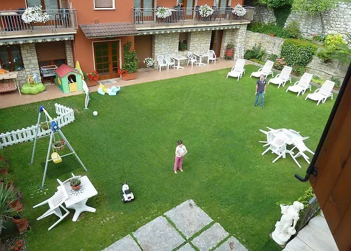 Casa Hotel *
